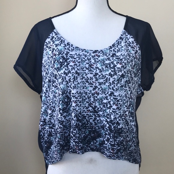 Kirra High Low Top with Sheer Razorback - Picture 7 of 7